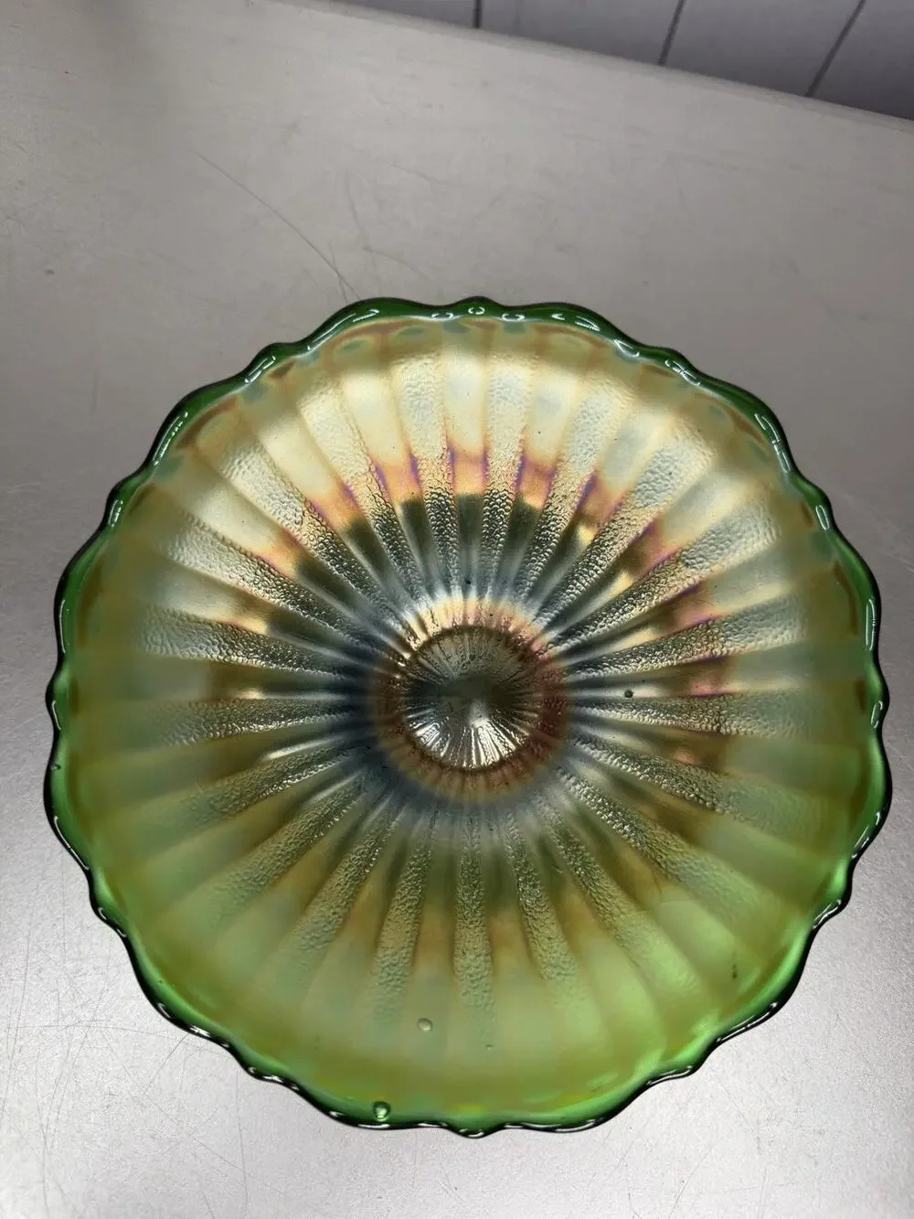 Vintage Fenton Green Carnival Glass Rays SCALLOP EDGE BOWL Trinket Dish